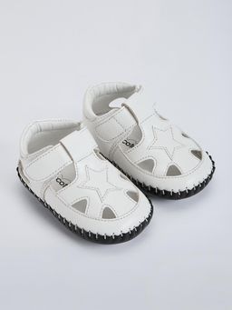 Hopscotch - Boys White Synthetic Leather Sandals