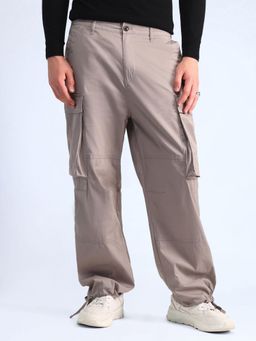 Flying Machine - Mid Rise Relaxed Fit Trousers- Grey