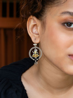 Shaya by CaratLane - 925 Silver Shaya by CaratLane Baadak o Nartaki Earrings in Oxidised
