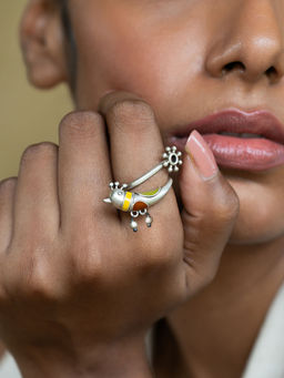 Shaya by CaratLane - Paakhi Ring in Oxidised 925 Silver