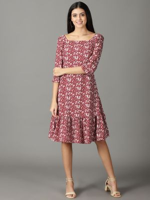 Maroon Knee-Length Dress