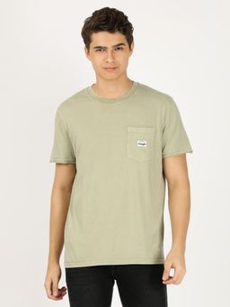 Wrangler - Men Solid Green T-Shirt (relaxed Fit)
