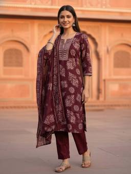 FASHOR - Floral Printed Straight Kurta with Pant & Dupatta - Burgundy