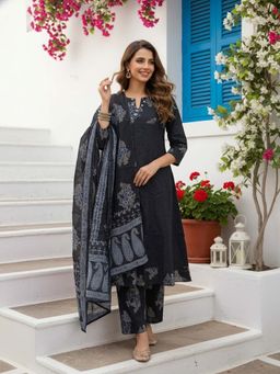 FASHOR - Floral Printed Kurta with Pant & Dupatta - Black