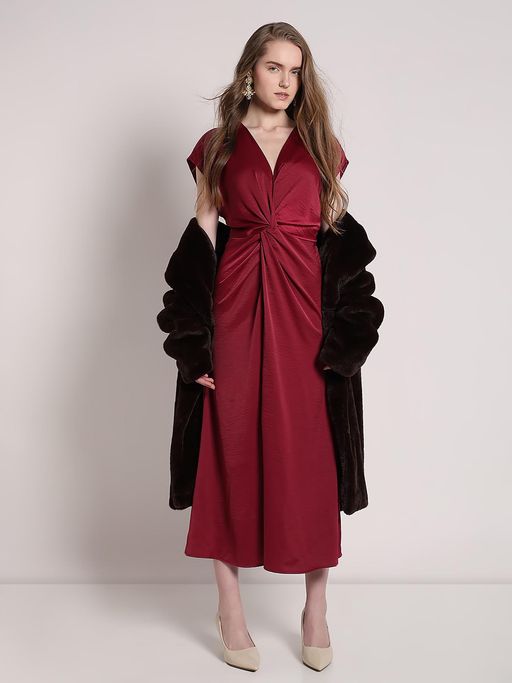 knee length dresses for ladies Front Cutout Knot Detail Midi Dress With Slit main image 1