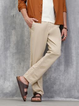 WROGN - Men Relaxed Fit Pure Cotton Clean Look Cream Trouser