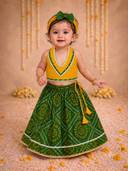 Green color option, Sold out, Currently selected