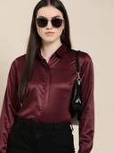 Maroon color option, Currently selected