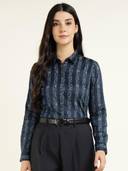 Navy Blue color option, Currently selected