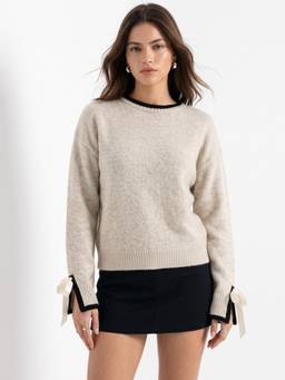 Outzidr - Beige Contrast Binding Detailed Sweater