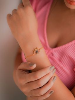 ALSO-A LOOK TO STAND OUT - Evil Eye Bracelet