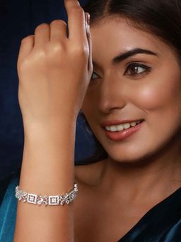 Aatmana - Silver Elegance Bracelet