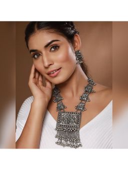 Aatmana - Oxidised Silver-Plated & Ghungroo Beaded Floral Jewellery Set