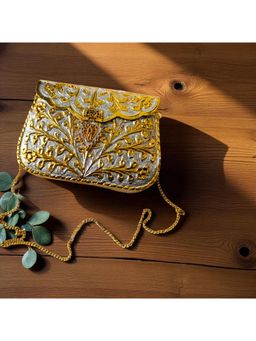 Tash Bags - Dual Tone Floral Pattern Engraved With Tassels Clutch with Detachable Chain