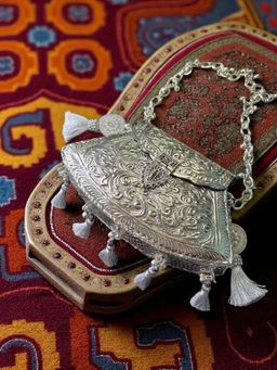 Tash Bags - Unique Trapeziod Shaped With Tassels And Ghungroo Detailing Clutch with Detachable Chain