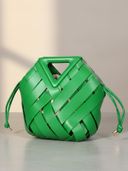 Green color option, Currently selected