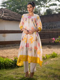 Indo Era - Women Multi-Color Round Neck Printed Kurta with Pant