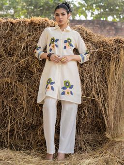 Indo Era - Women Cream Collar Neck Printed Kurta with Pant