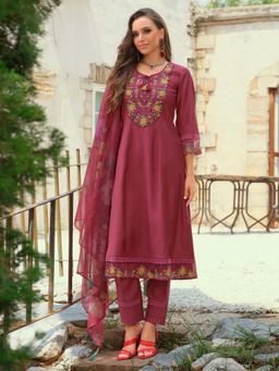 Indo Era - Women Pink Round Neck Embroidered Kurta with Pant and Dupatta