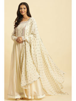 WISHFUL by W - Off White Floral Anarkali Gown and Dupatta (Set of 2)