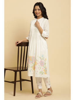 W - White Floral Kurta and Slim Pant (Set of 2)