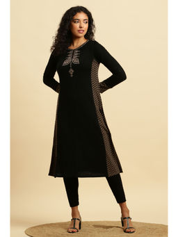 W - Black Solid Kurta and Tight (Set of 2)