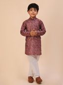 Maroon color option, Currently selected