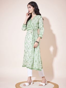 Vbuyz - Women's Floral Print Angarkha A-Line Cotton Green Kurta