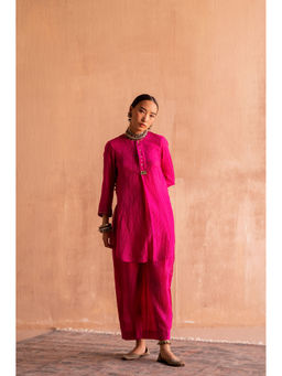 SWATTI KAPOOR - Rani Pink Stripe Printed Kurta