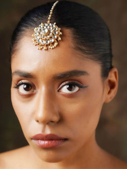 Abdesigns - Gold-Plated Polki Kundan Studded Maangtikka