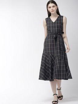 Twenty Dresses by Nykaa Fashion - Black In The Checkered Charm Midi Dress