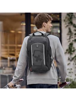 Victorinox - Touring 2.0 Commuter Black Backpack (L)