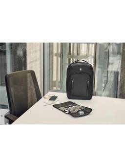Victorinox - Altamont Professional City Laptop 14 L Black Backpack (L)
