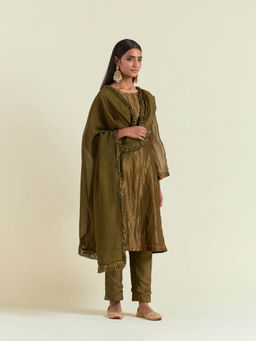 Ikshita Choudhary - Olive Green Kurta with Pant and Dupatta (Set of 3)