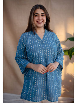 The Indian Ethnic Co. - Blue Dabu Handblock Printed Tunic V Neck with Embroidered