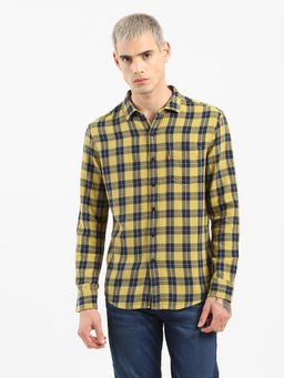Levi's - Men Mustard Yellow Navy Blue Slim Fit Casual Shirt