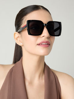 Pipa Bella by Nykaa Fashion - Bold Black Rectangle Shaped Sunglasses (M)