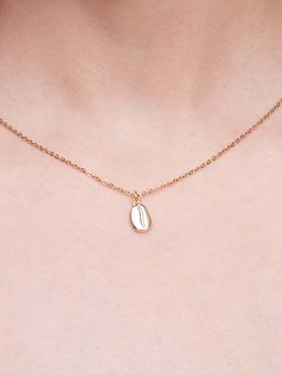 Salty - Women Gold Seashell Charm Necklace