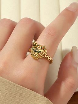 Salty - Women Beastly Green Stone Gaze Ring