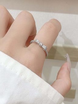 Salty - Women White Margaret Crystal Bow Ring