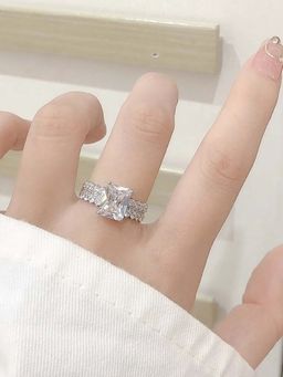 Salty - Women White Solitaire Paradise Ring