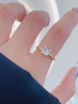 Salty - Women Golden Princess-Cut Gemstone Ring