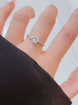 Salty - Women Ethereal Twist Silver Solitaire Ring