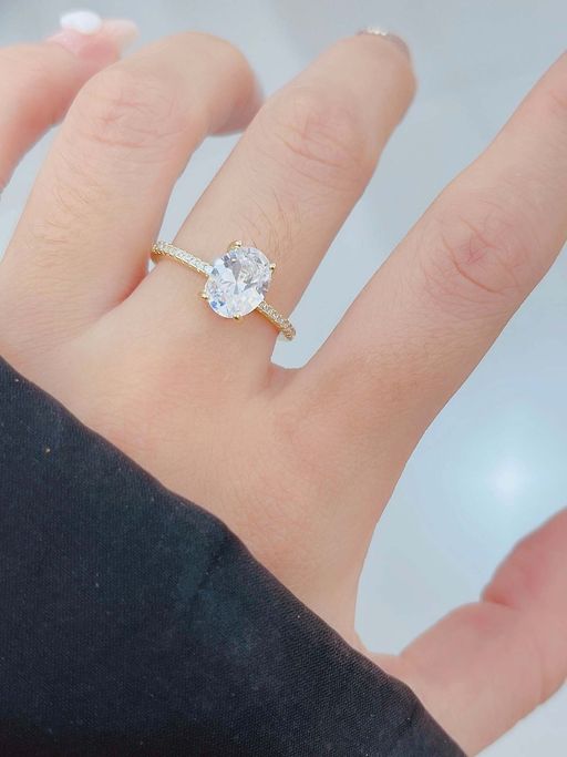 Salty Women Oval-Cut Diamond Ring