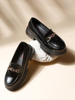 VALIOSAA - Black Casual Loafers