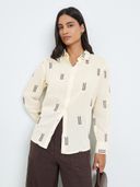 Off White color option, Currently selected