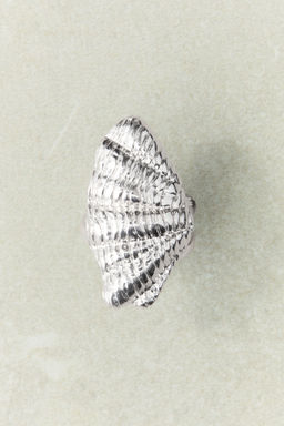H&M - Women Silver Seashell-Shaped Ring