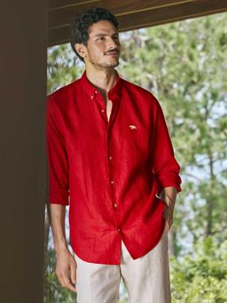 Andamen - Men Pure Linen Regular Fit Casual Shirt - Red