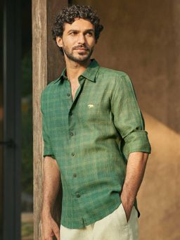 Andamen - Men Pure Linen Regular Fit Casual Shirt - Green