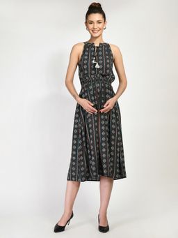 Aaruvi Ruchi Verma - Black Maternity Dress Black